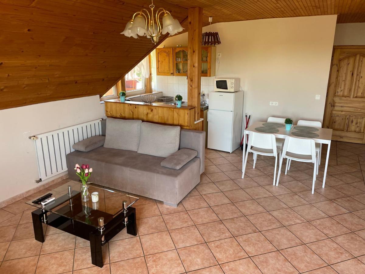 Esther Apartman Gyenesdiás Kültér fotó