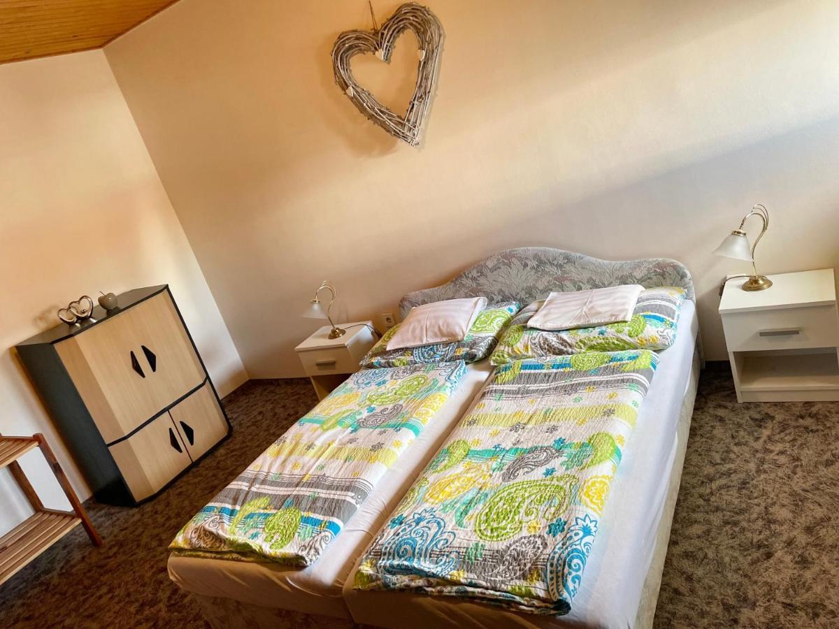 Esther Apartman Gyenesdiás Kültér fotó