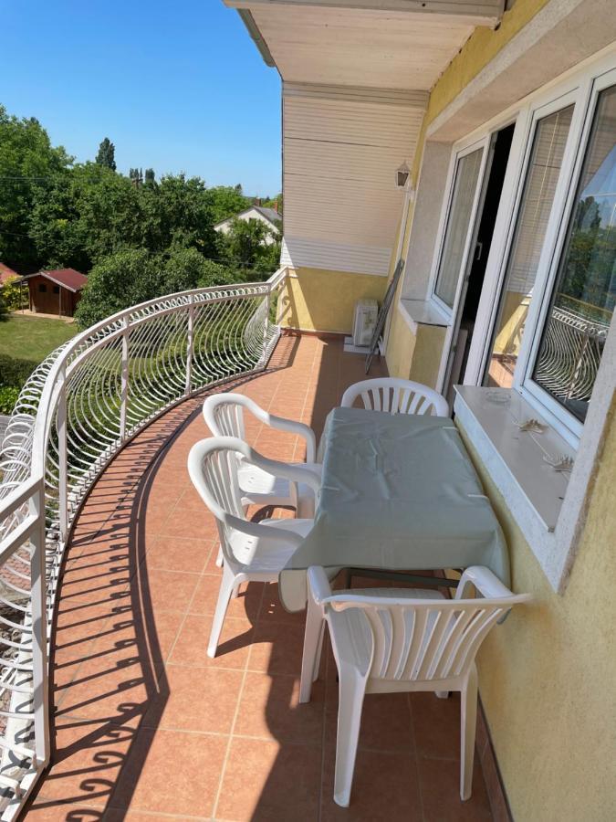 Esther Apartman Gyenesdiás Kültér fotó